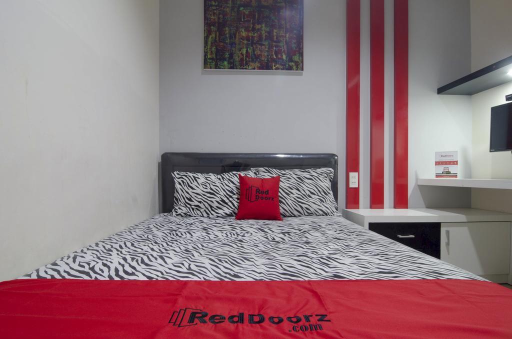 Reddoorz Near Lawang Sewu Hotel Semarang Exterior foto