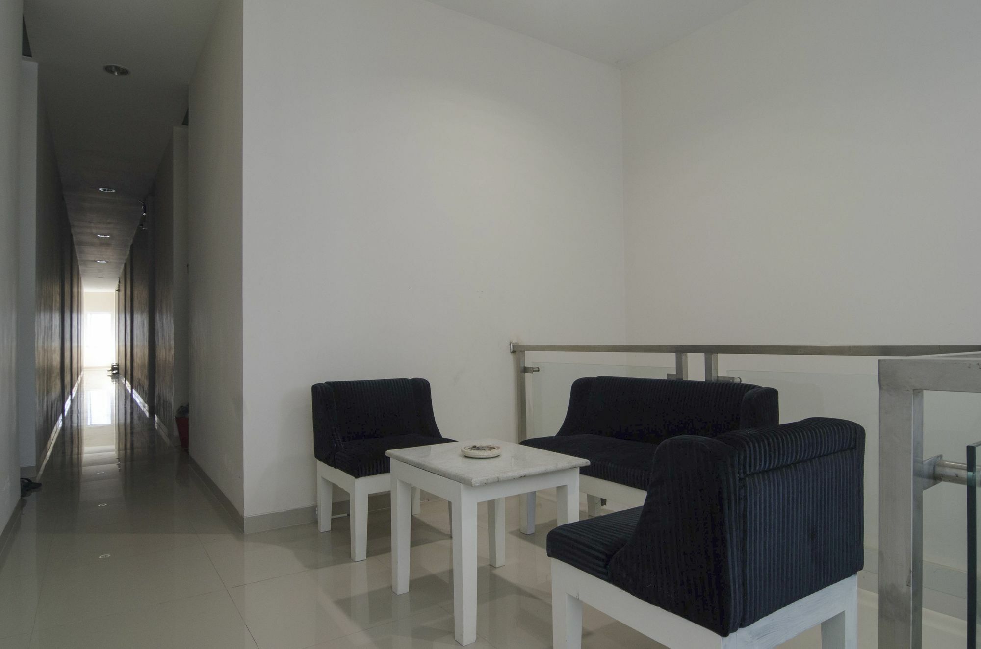 Reddoorz Near Lawang Sewu Hotel Semarang Exterior foto